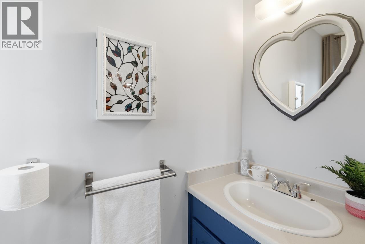 22759 Balabanian Circle, Maple Ridge, British Columbia  V2X 8Z5 - Photo 17 - R3091764