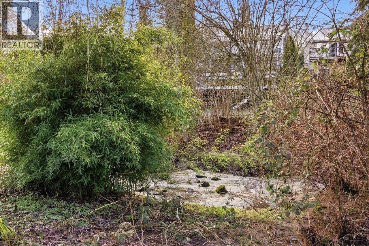 22759 Balabanian Circle, Maple Ridge, British Columbia  V2X 8Z5 - Photo 37 - R3091764