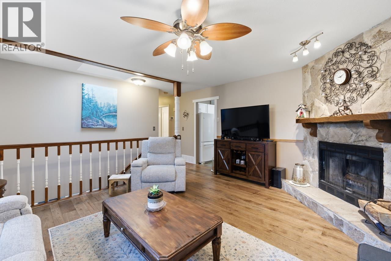 22759 Balabanian Circle, Maple Ridge, British Columbia  V2X 8Z5 - Photo 7 - R3091764