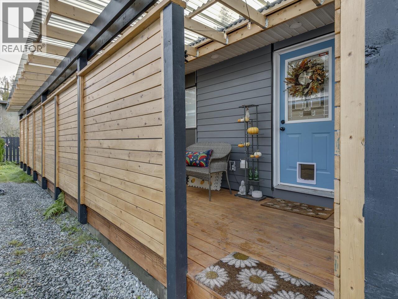 4 39768 Government Road, Squamish, British Columbia  V8B 0G3 - Photo 1 - R3091774