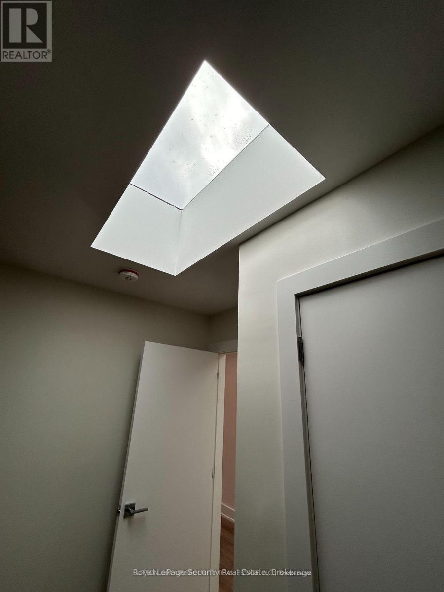 6 - 513 Ossington Street, Toronto, Ontario  M6G 3T3 - Photo 16 - C12803862