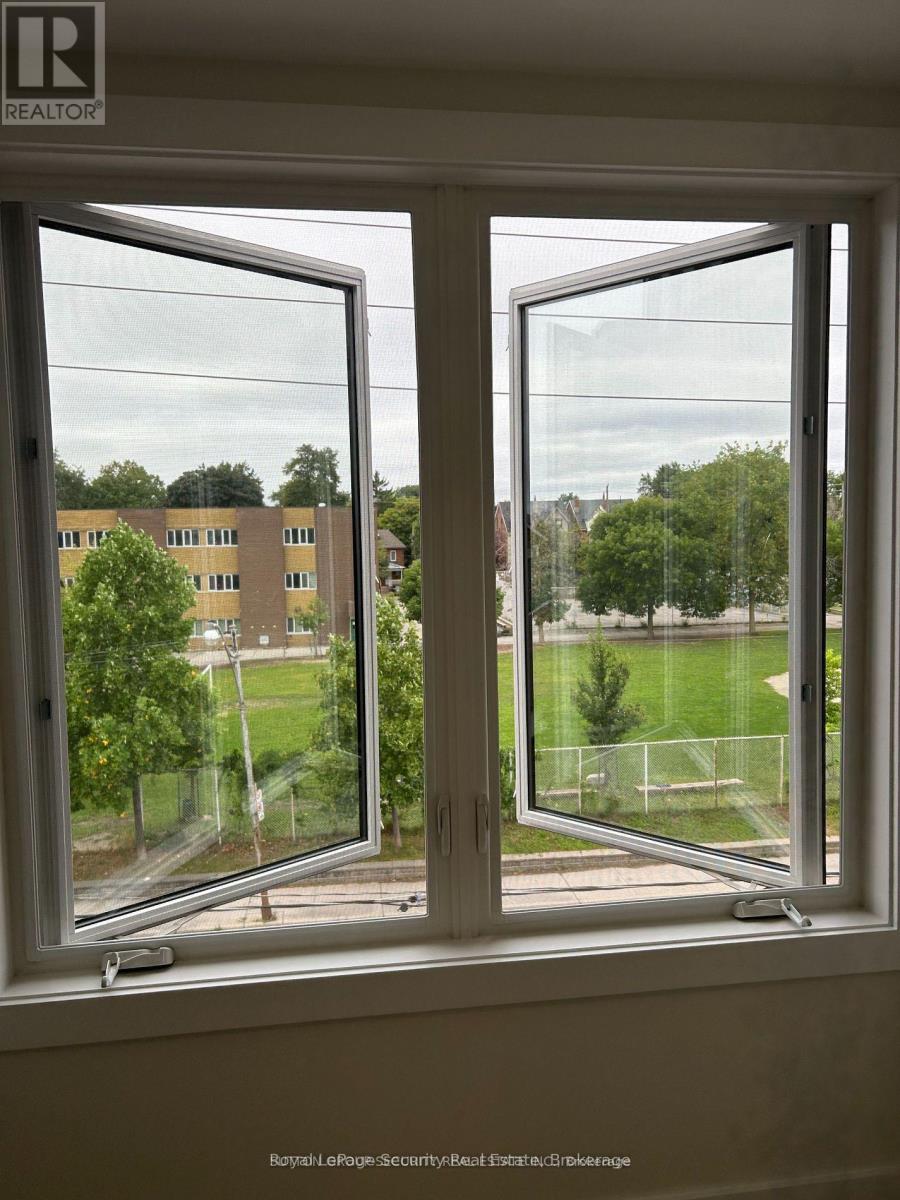 6 - 513 Ossington Street, Toronto, Ontario  M6G 3T3 - Photo 22 - C12803862