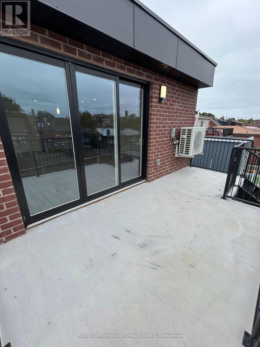 6 - 513 Ossington Street, Toronto, Ontario  M6G 3T3 - Photo 32 - C12803862