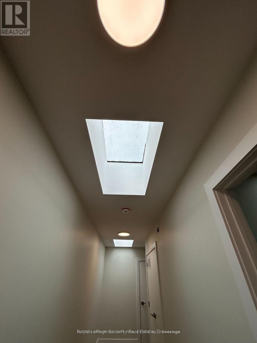 6 - 513 Ossington Street, Toronto, Ontario  M6G 3T3 - Photo 7 - C12803862