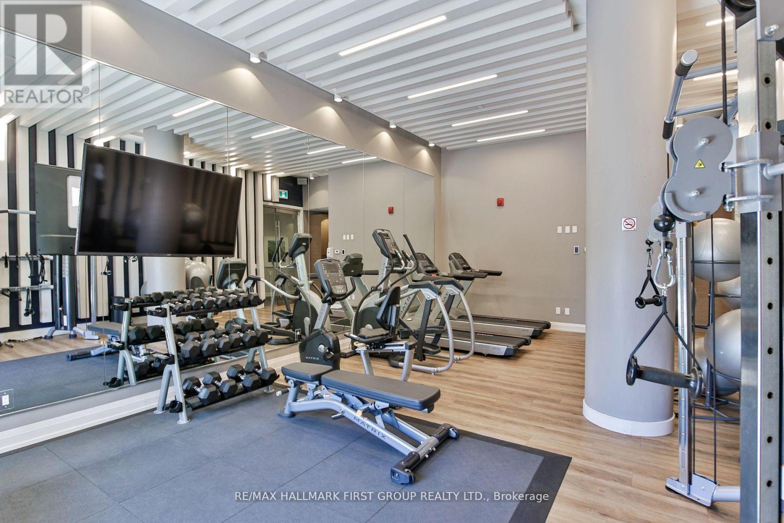 401 - 835 St Clair Avenue W, Toronto, Ontario  M6C 2N5 - Photo 16 - C12803900