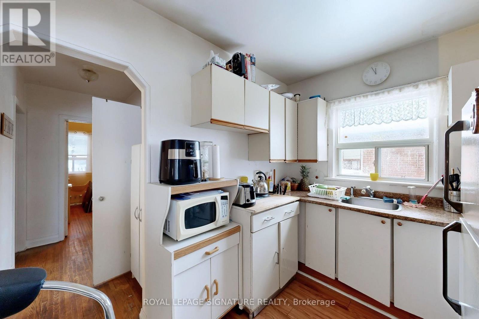 132 Phillip Avenue, Toronto, Ontario  M1N 3R5 - Photo 13 - E12803882