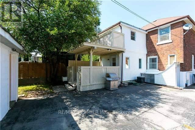 2 - 34 Brownville Avenue, Toronto, Ontario  M6N 4L3 - Photo 11 - W12732222
