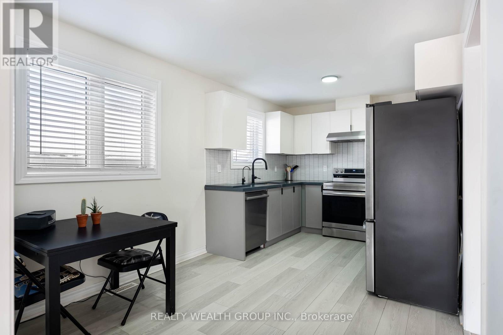 125 Frederick Street N, Bradford West Gwillimbury, Ontario  L3Z 1P7 - Photo 12 - N12803922