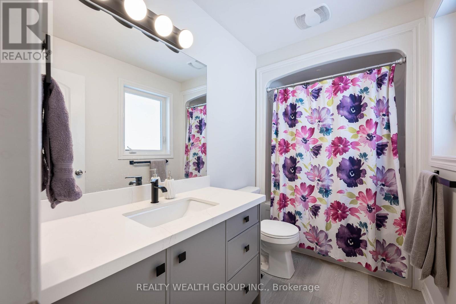 125 Frederick Street N, Bradford West Gwillimbury, Ontario  L3Z 1P7 - Photo 18 - N12803922