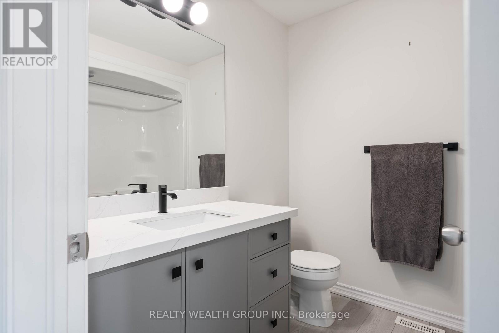 125 Frederick Street N, Bradford West Gwillimbury, Ontario  L3Z 1P7 - Photo 23 - N12803922