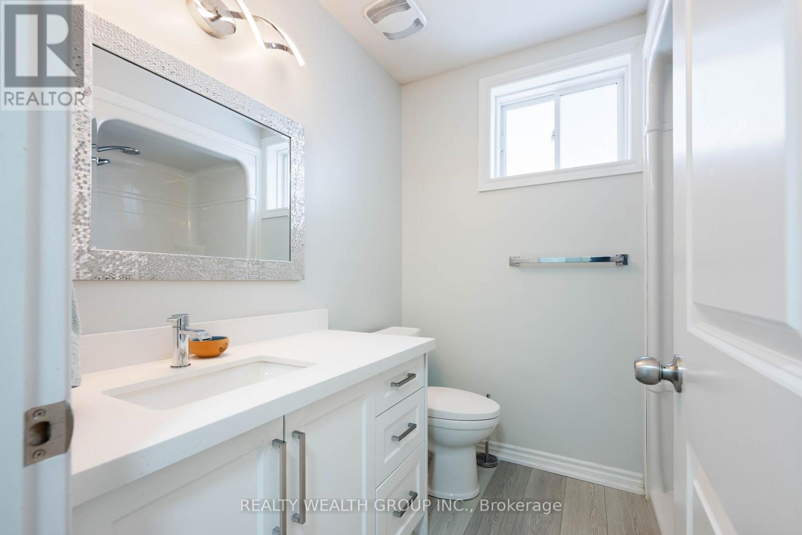 125 Frederick Street N, Bradford West Gwillimbury, Ontario  L3Z 1P7 - Photo 29 - N12803922