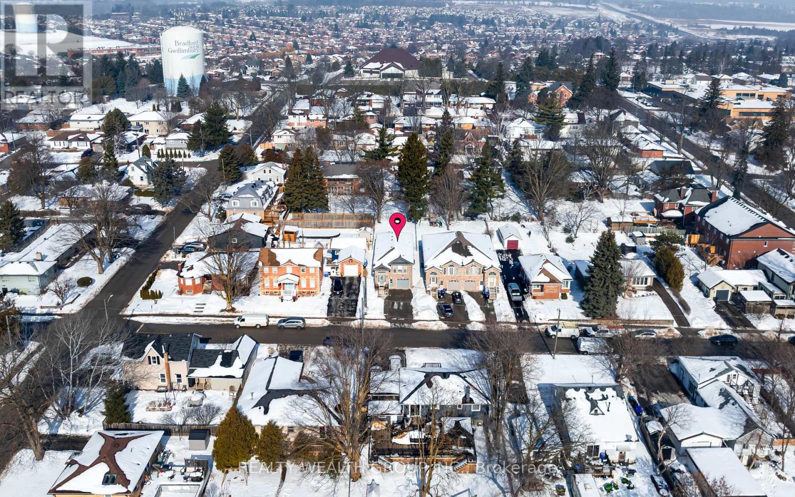 125 Frederick Street N, Bradford West Gwillimbury, Ontario  L3Z 1P7 - Photo 3 - N12803922