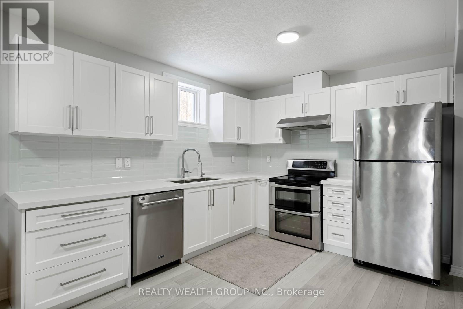 125 Frederick Street N, Bradford West Gwillimbury, Ontario  L3Z 1P7 - Photo 35 - N12803922