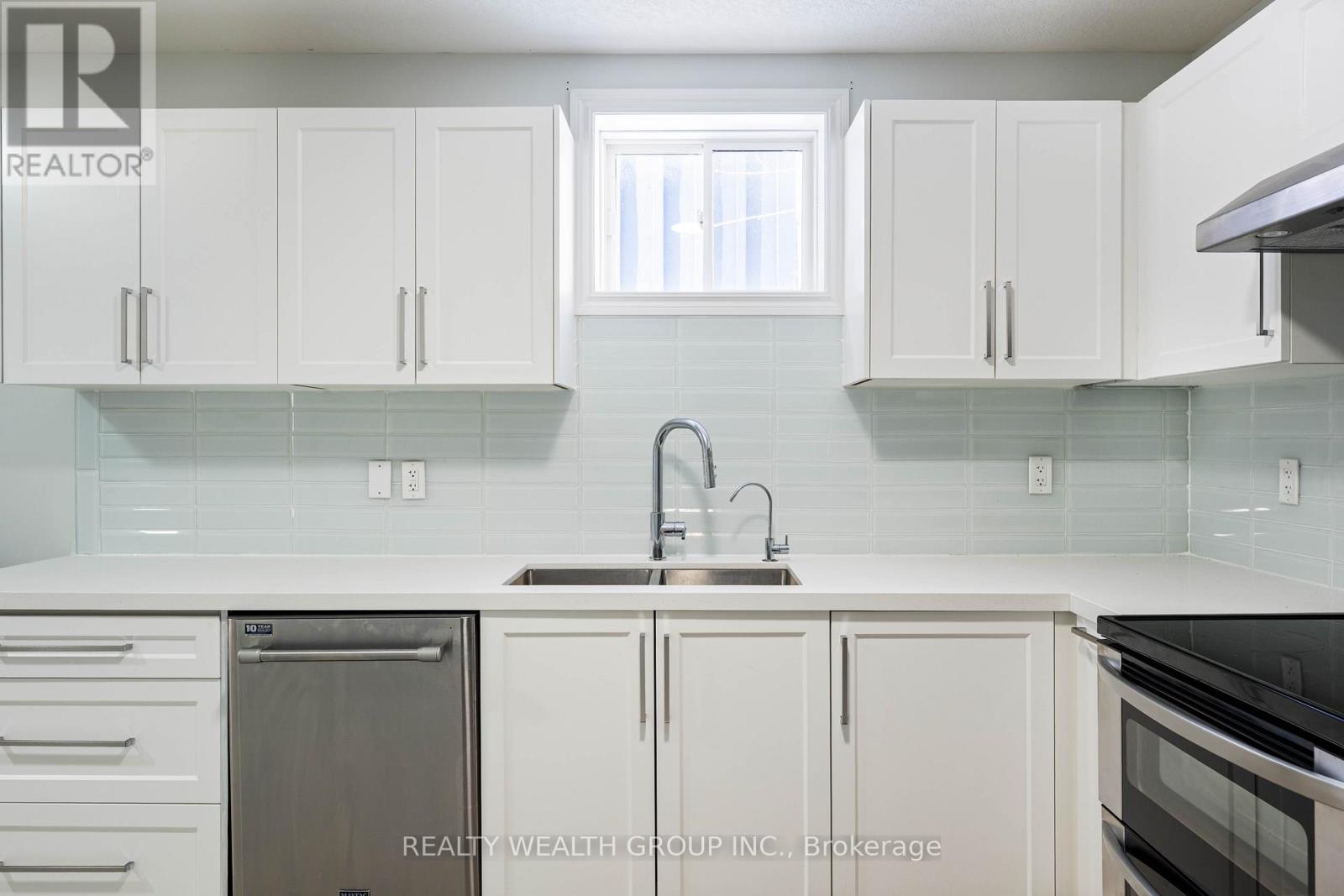 125 Frederick Street N, Bradford West Gwillimbury, Ontario  L3Z 1P7 - Photo 36 - N12803922