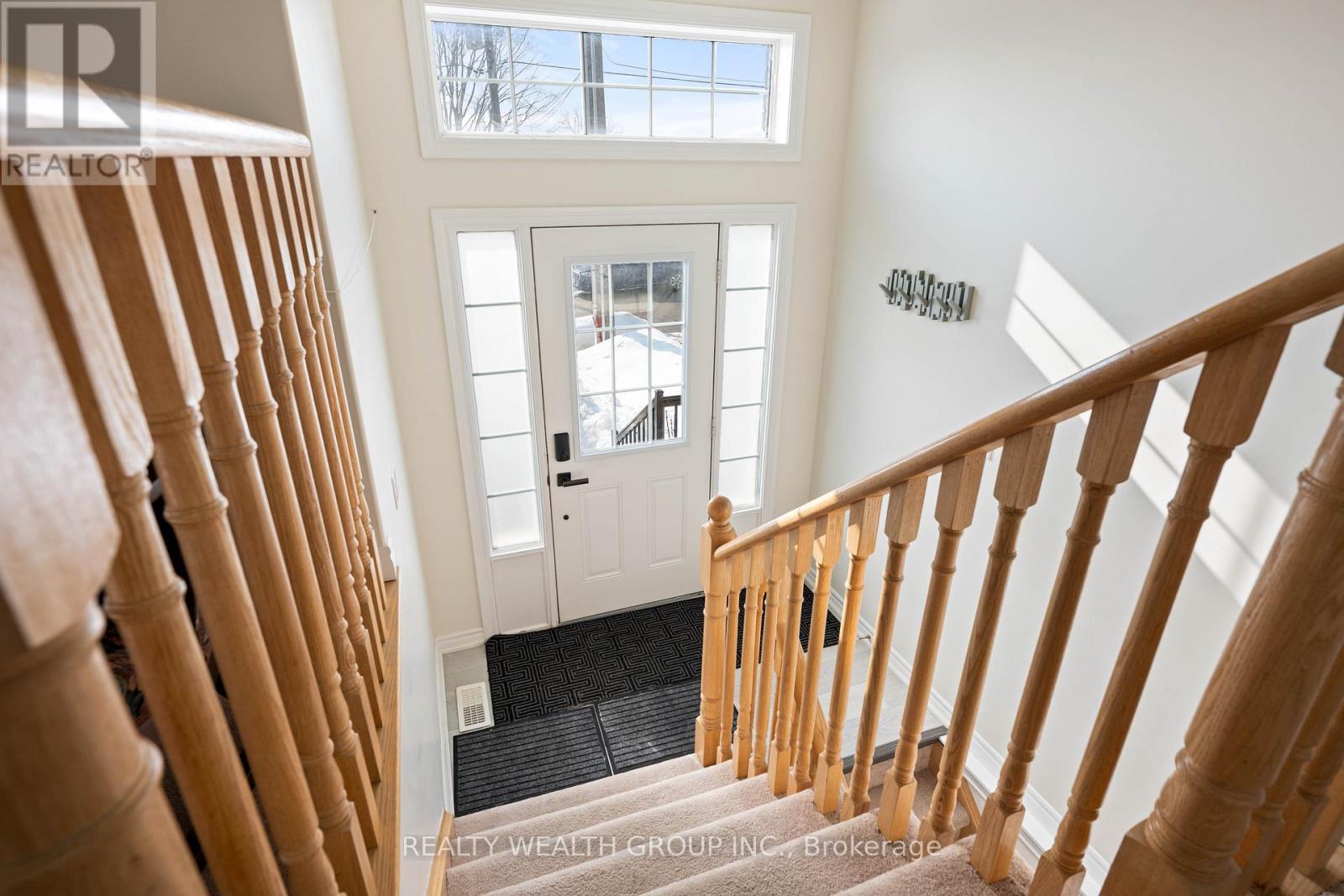 125 Frederick Street N, Bradford West Gwillimbury, Ontario  L3Z 1P7 - Photo 7 - N12803922