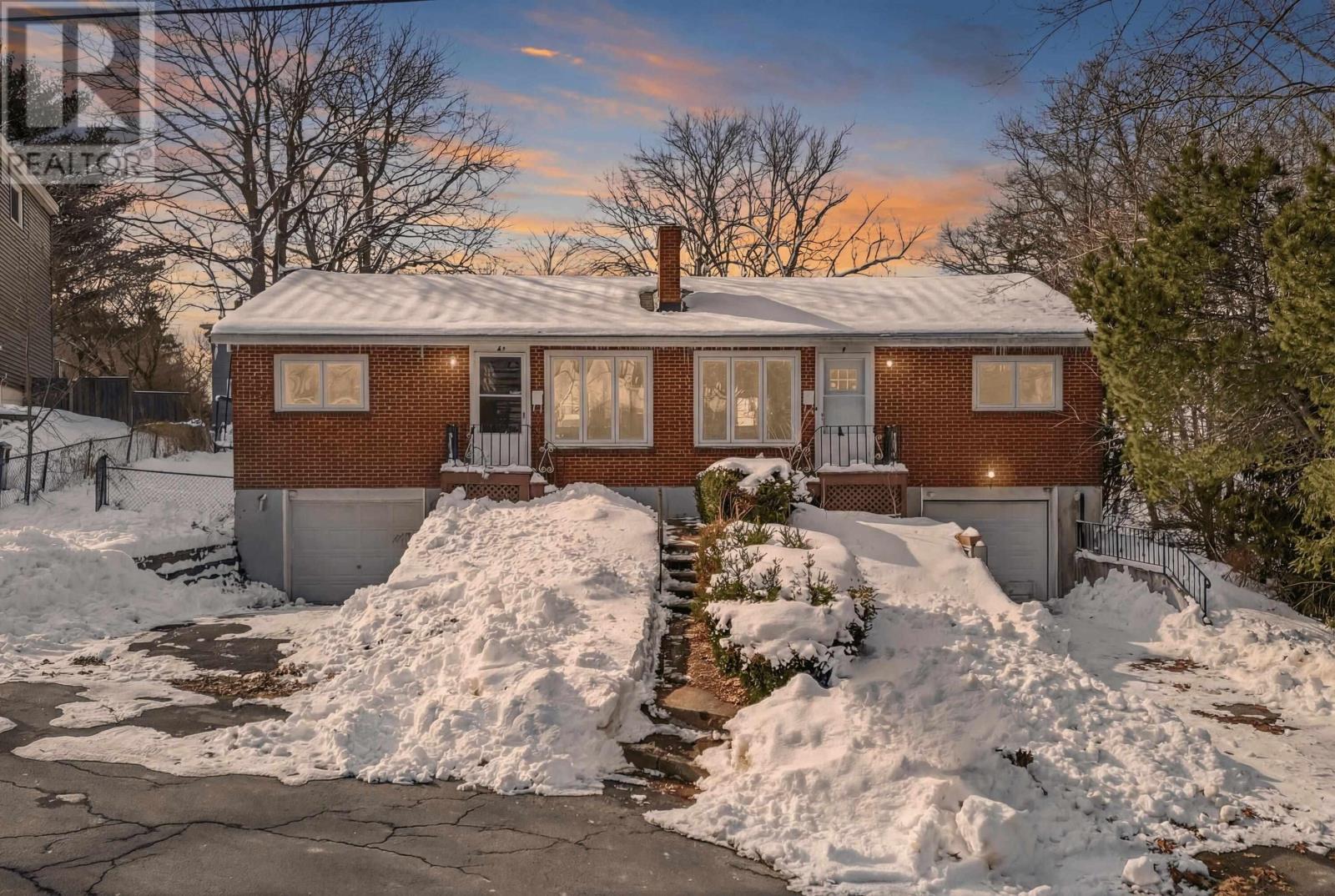 4-4a Amelia Place, Dartmouth, Nova Scotia  B2Y 2C8 - Photo 1 - 202603069