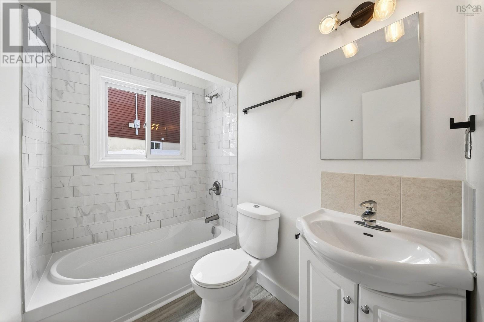 4-4a Amelia Place, Dartmouth, Nova Scotia  B2Y 2C8 - Photo 37 - 202603069