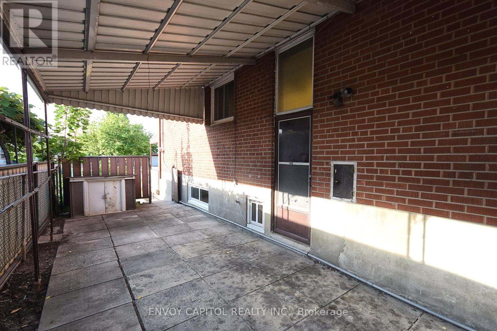 159 Shoreham Drive, Toronto, Ontario  M3N 1T3 - Photo 3 - W12803858