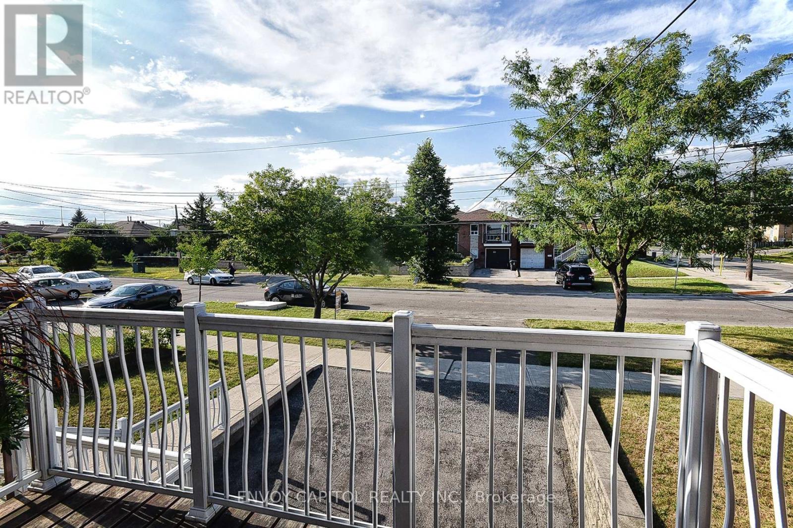 159 Shoreham Drive, Toronto, Ontario  M3N 1T3 - Photo 8 - W12803858