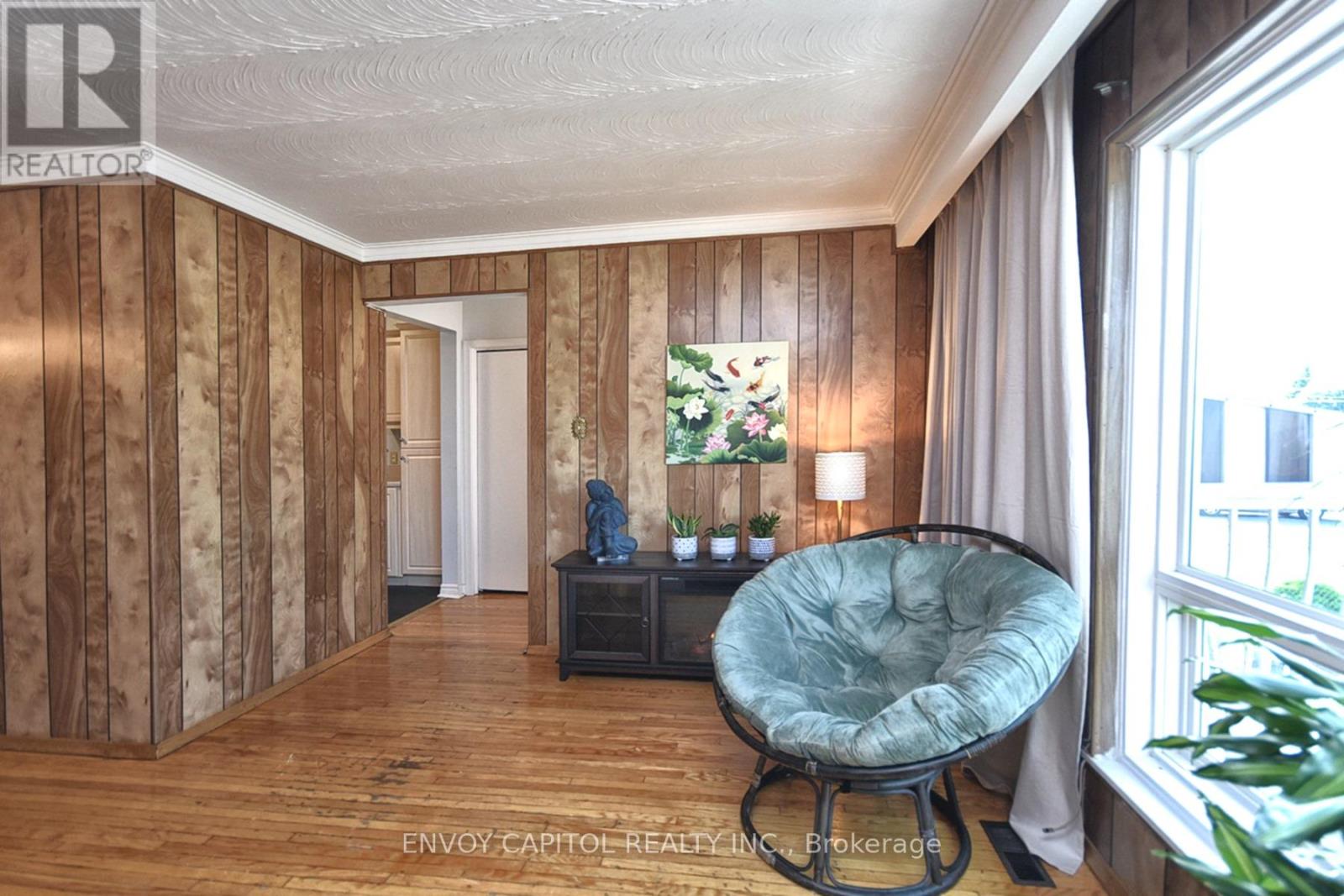 159 Shoreham Drive, Toronto, Ontario  M3N 1T3 - Photo 9 - W12803858