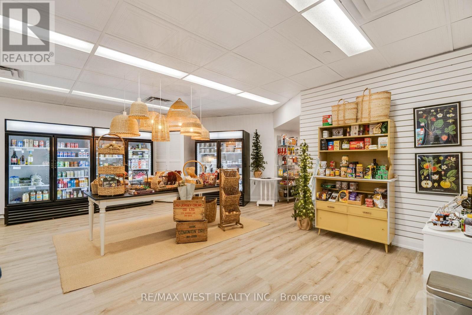 1012 - 1300 Bloor Street W, Mississauga, Ontario  L4Y 3Z2 - Photo 23 - W12803878