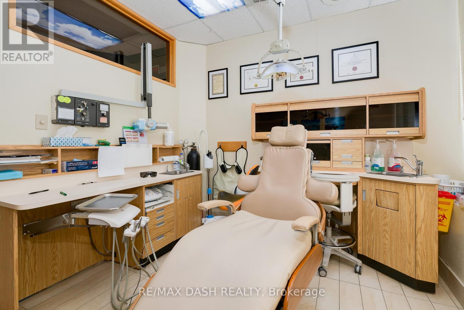 B - 2373 Bloor Street W, Toronto (High Park-Swansea), Ontario  M6S 1P6 - Photo 10 - W12803908