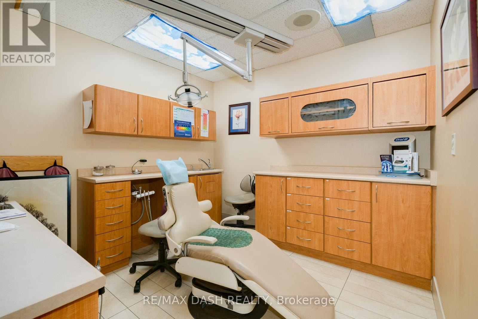 B - 2373 Bloor Street W, Toronto (High Park-Swansea), Ontario  M6S 1P6 - Photo 14 - W12803908