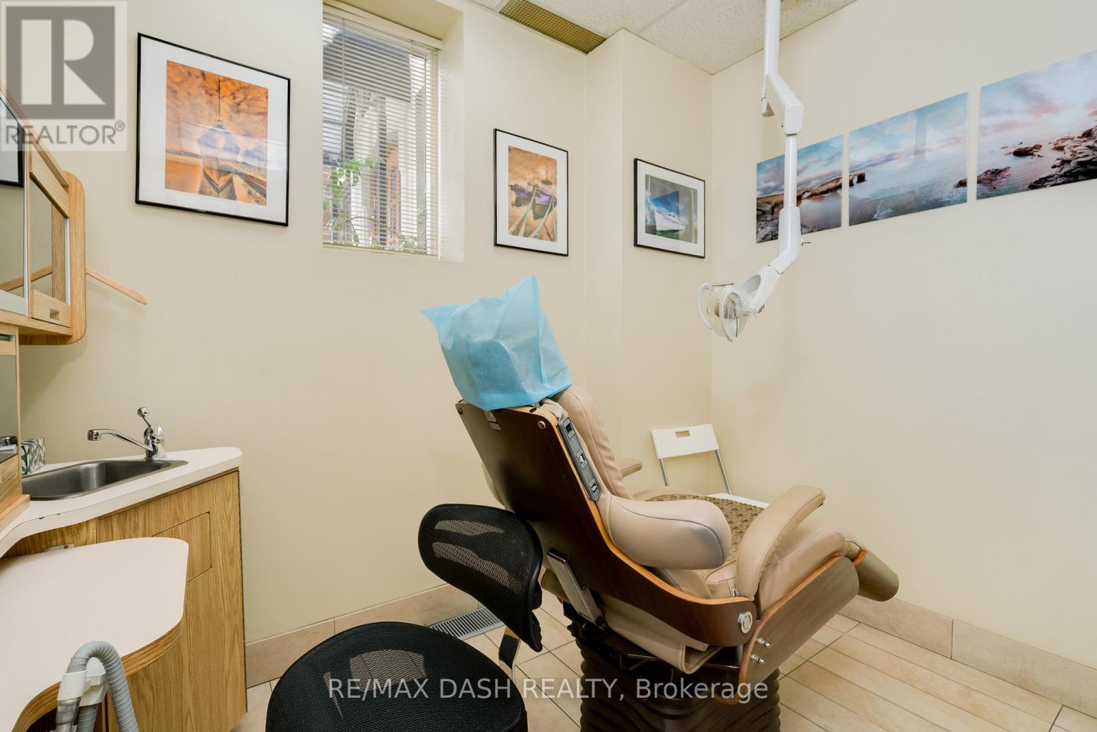 B - 2373 Bloor Street W, Toronto (High Park-Swansea), Ontario  M6S 1P6 - Photo 25 - W12803908