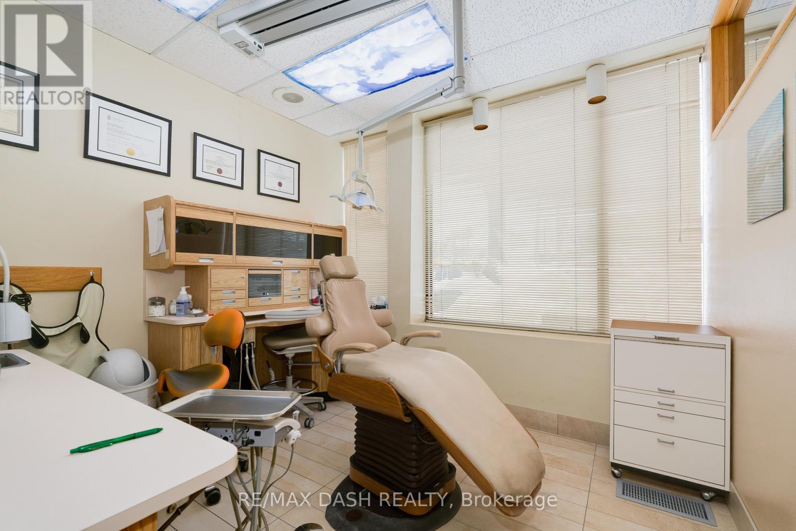 B - 2373 Bloor Street W, Toronto (High Park-Swansea), Ontario  M6S 1P6 - Photo 9 - W12803908