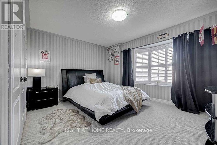 2923 Duncairn Drive, Mississauga, Ontario  L5M 5V7 - Photo 27 - W12803914