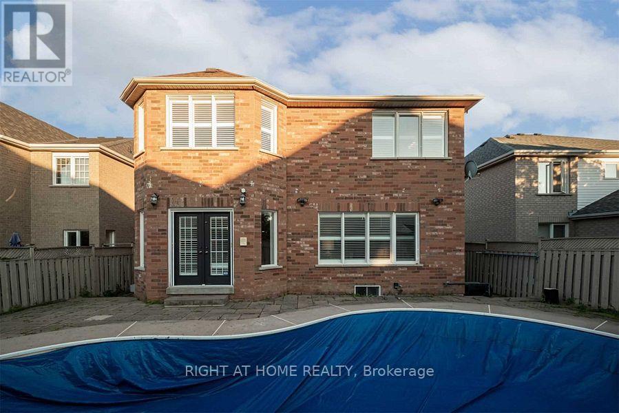 2923 Duncairn Drive, Mississauga, Ontario  L5M 5V7 - Photo 33 - W12803914