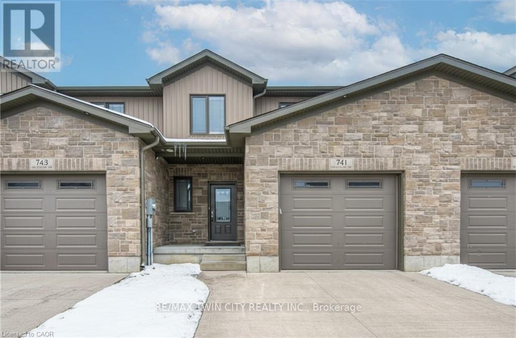 741 HOLLINGER AVENUE, North Perth, Ontario