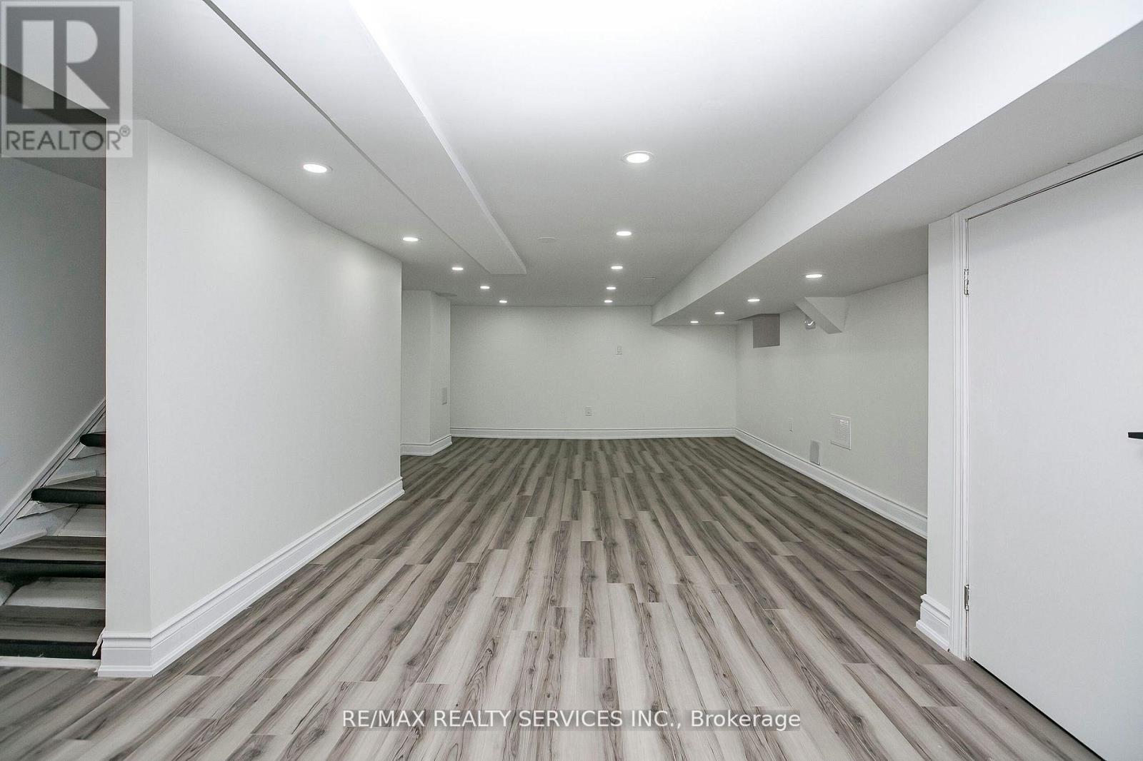 20 Somerset Avenue E, Hamilton, Ontario  L8L 2L5 - Photo 33 - X12803906