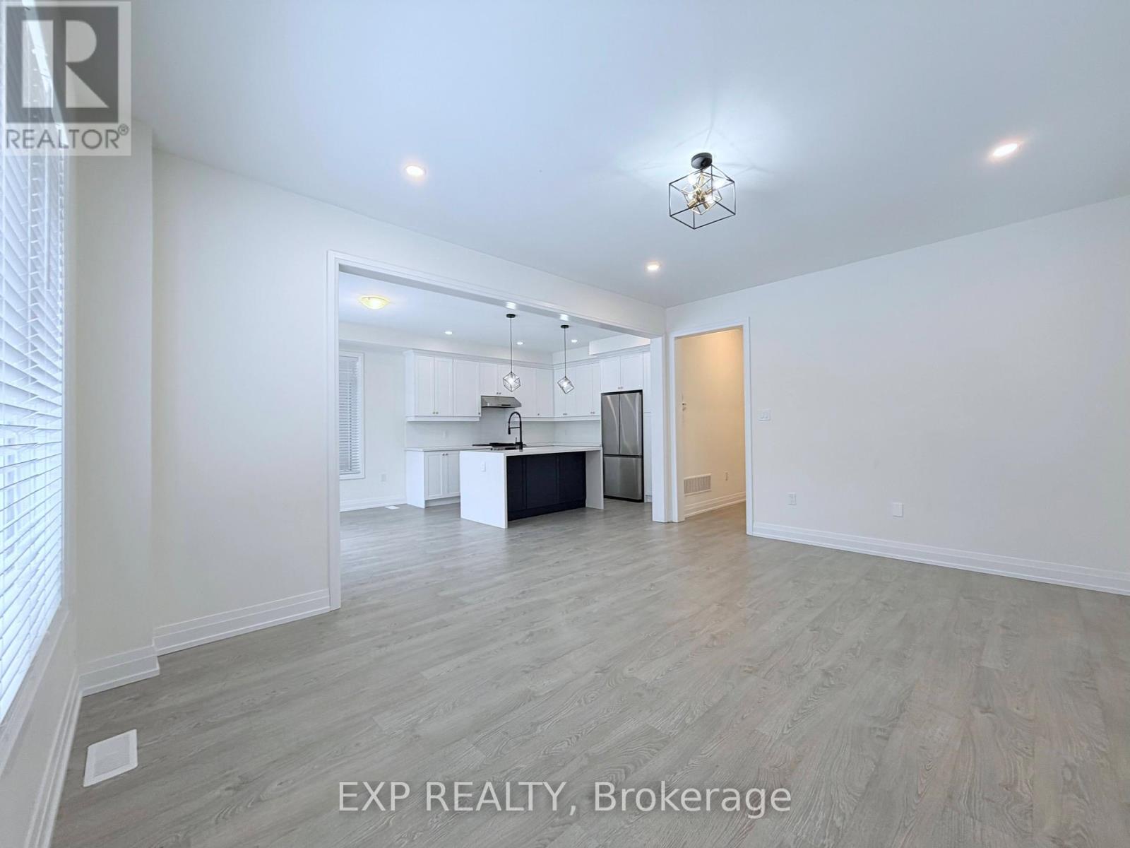 20 Daffodil Road, Springwater, Ontario  L0L 1Y3 - Photo 20 - S12652656