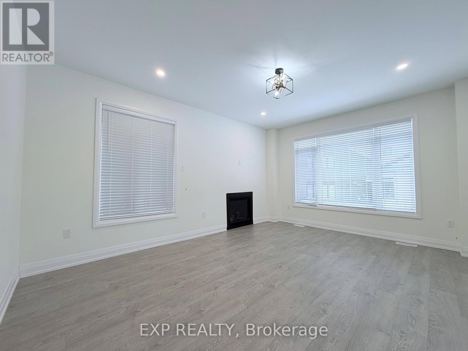 20 Daffodil Road, Springwater, Ontario  L0L 1Y3 - Photo 16 - S12652656