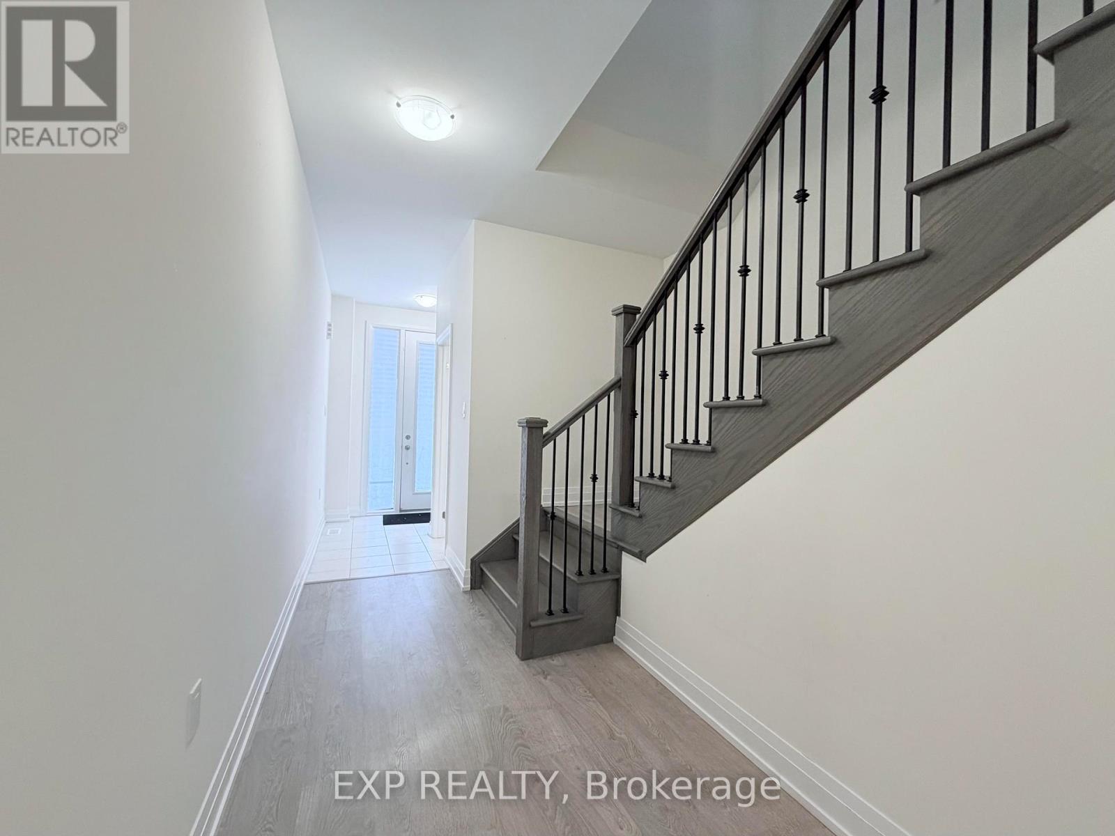 20 Daffodil Road, Springwater, Ontario  L0L 1Y3 - Photo 5 - S12652656