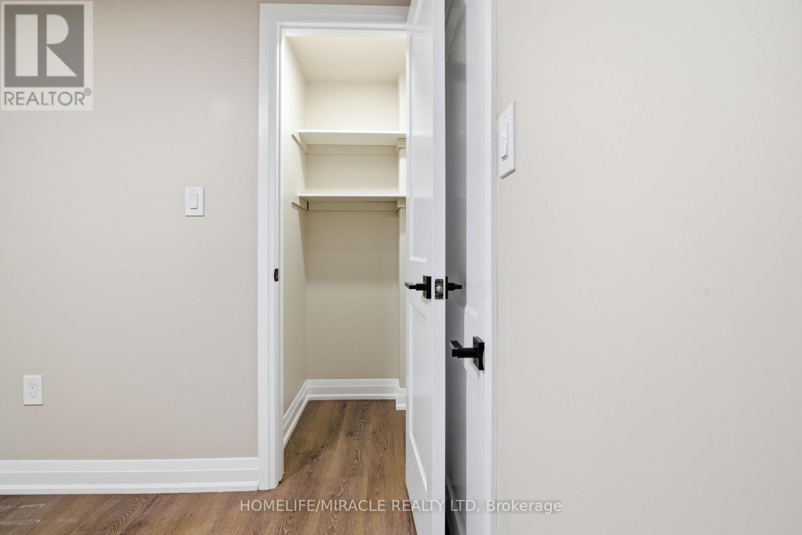 30 Malvern Court, Brampton, Ontario  L6W 1H1 - Photo 21 - W12801788