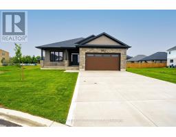 482 JULIANNA COURT, Plympton-Wyoming, Ontario