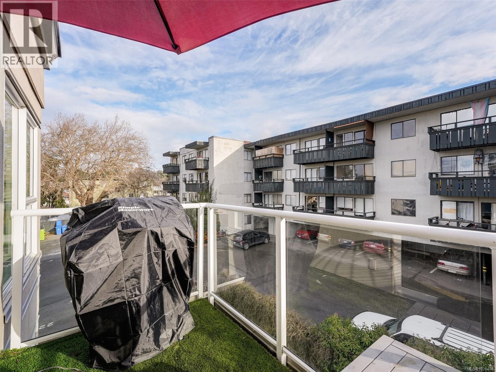 403 2647 Graham St, Victoria, British Columbia  V8T 3Y8 - Photo 18 - 1026408