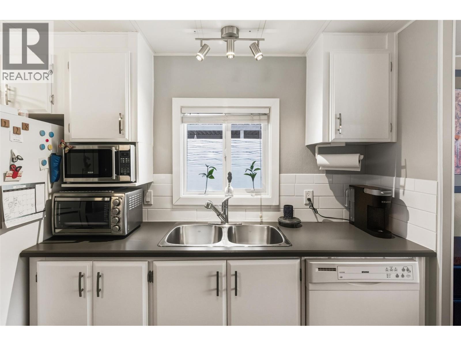 6601 Tucelnuit Drive Unit# 6, Oliver, British Columbia  V0H 1T3 - Photo 20 - 10373392