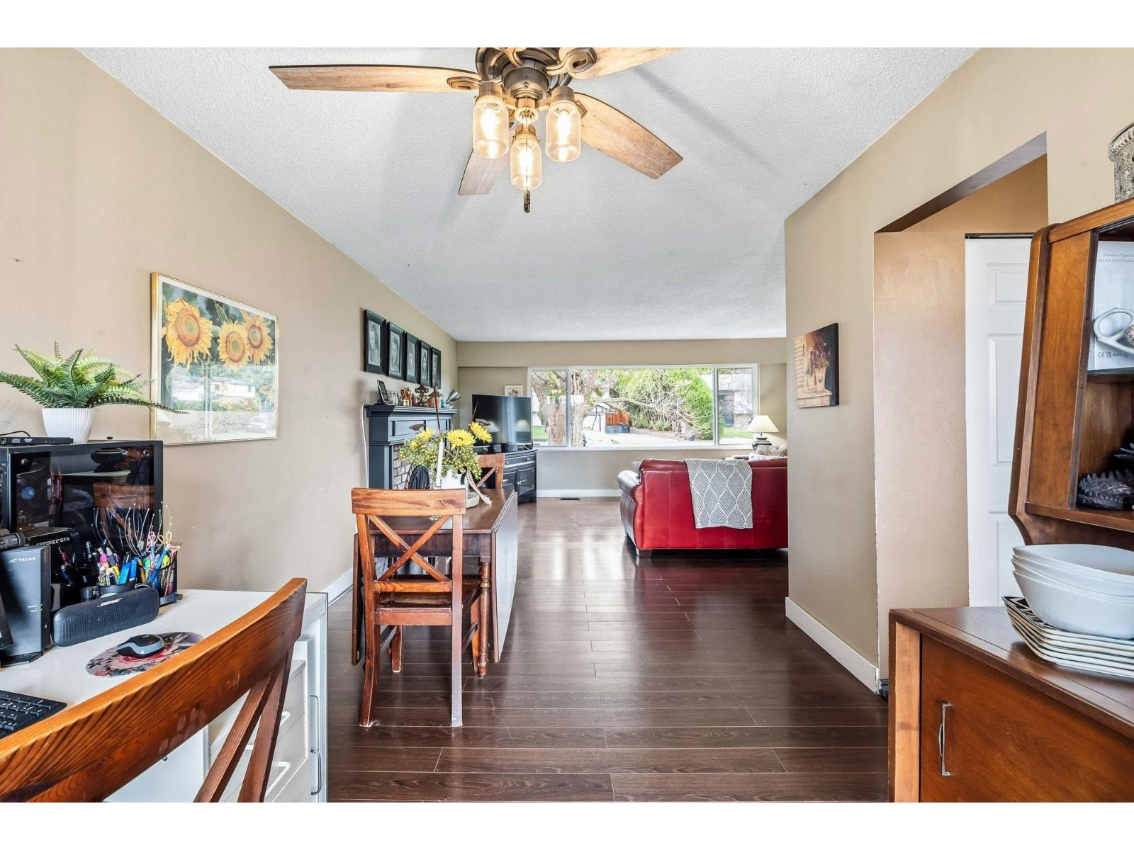 7084 Papuc Place, Delta, British Columbia  V4E 1W1 - Photo 10 - R3091471