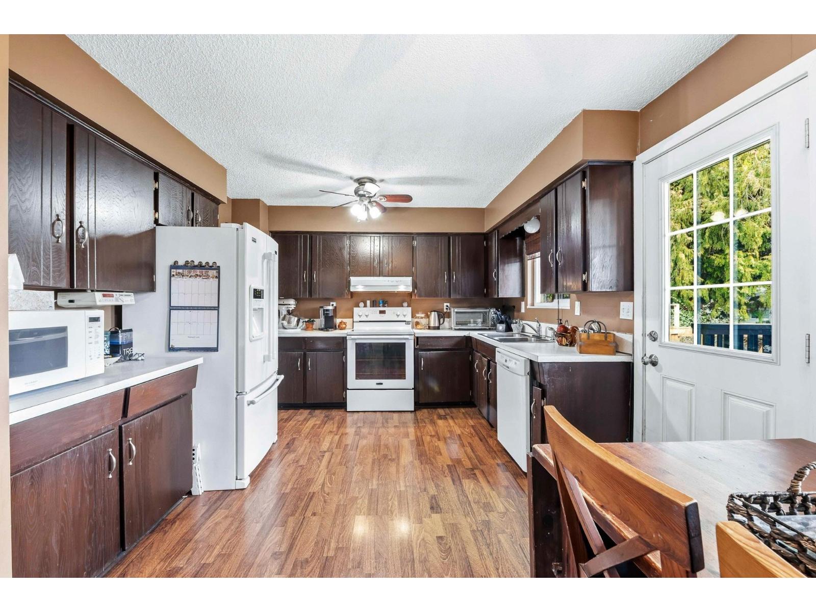 7084 Papuc Place, Delta, British Columbia  V4E 1W1 - Photo 17 - R3091471