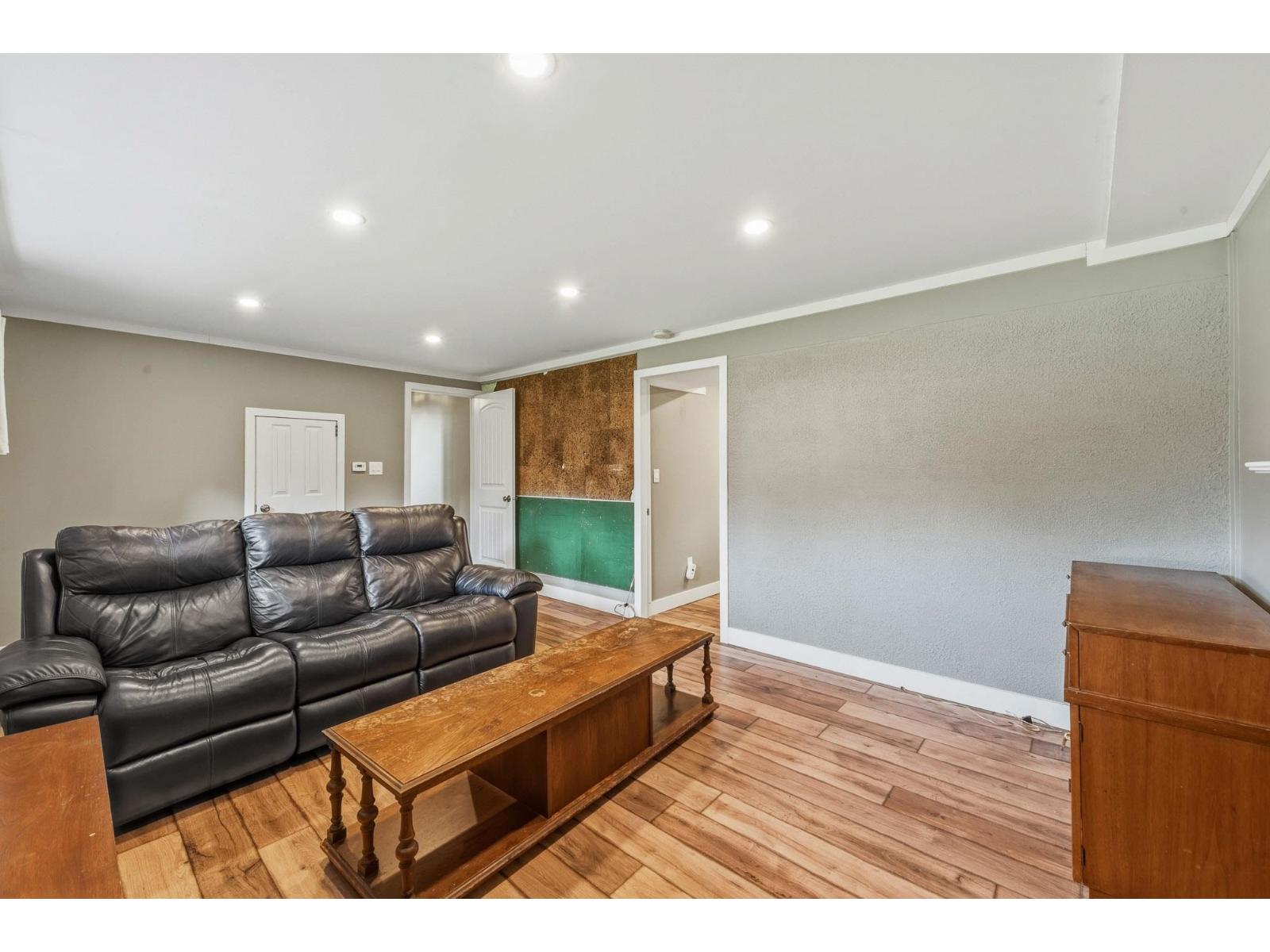 7084 Papuc Place, Delta, British Columbia  V4E 1W1 - Photo 30 - R3091471