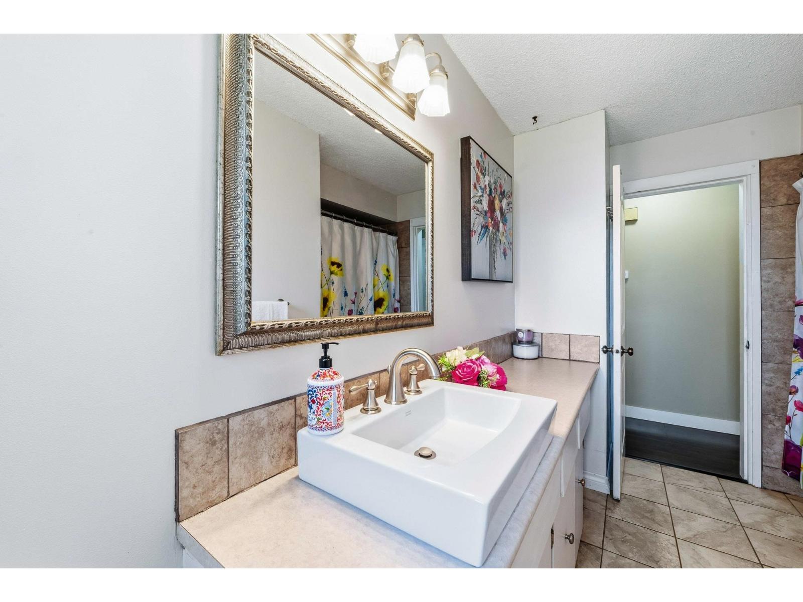 7084 Papuc Place, Delta, British Columbia  V4E 1W1 - Photo 22 - R3091471