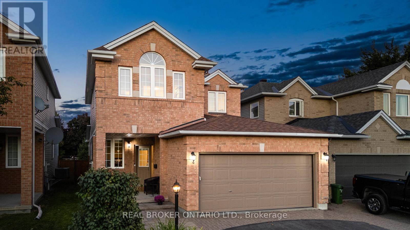 4 Totteridge Avenue, Ottawa, Ontario  K2J 5G2 - Photo 2 - X12803982