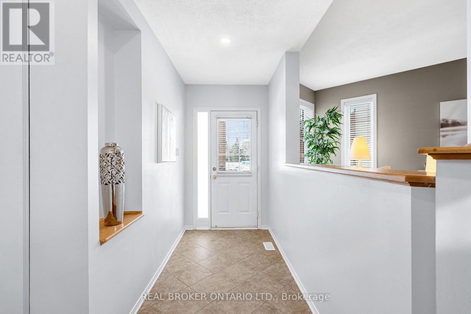 4 Totteridge Avenue, Ottawa, Ontario  K2J 5G2 - Photo 4 - X12803982