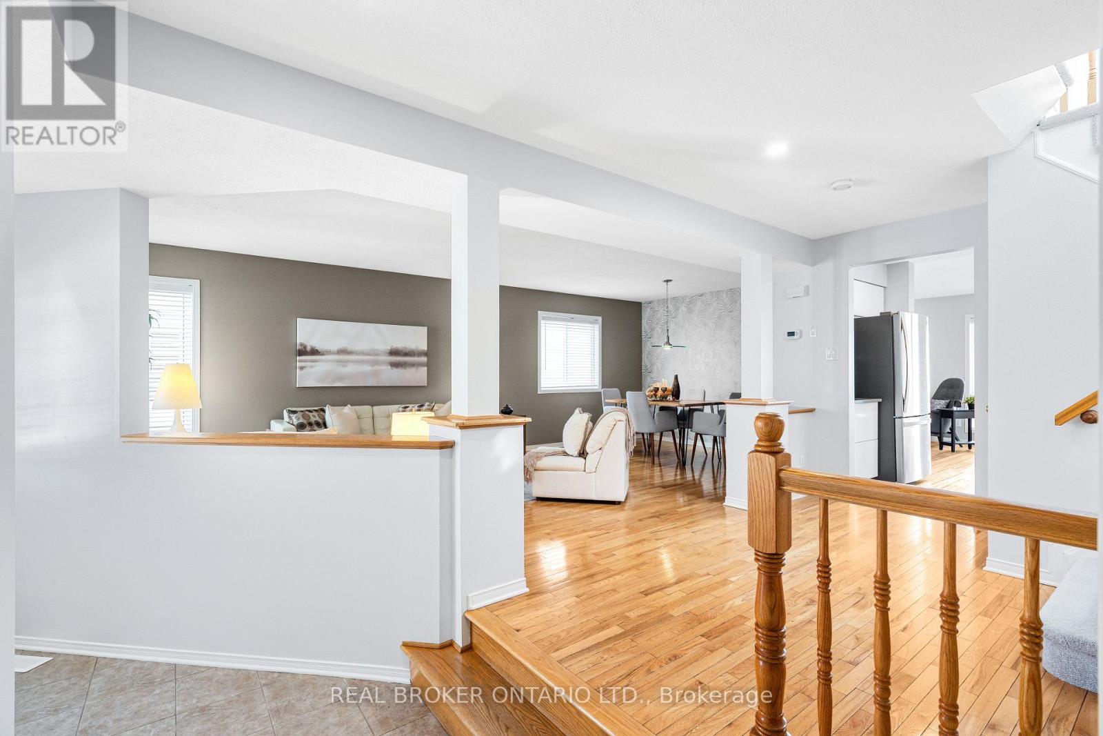 4 Totteridge Avenue, Ottawa, Ontario  K2J 5G2 - Photo 5 - X12803982