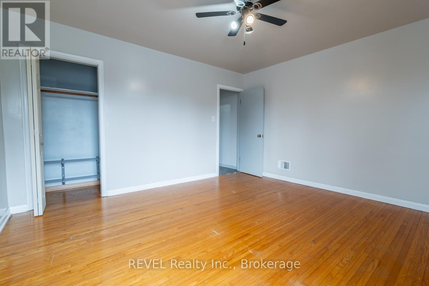 181 Cross Street, Port Colborne (Killaly East), Ontario  L3K 1L7 - Photo 12 - X12804008