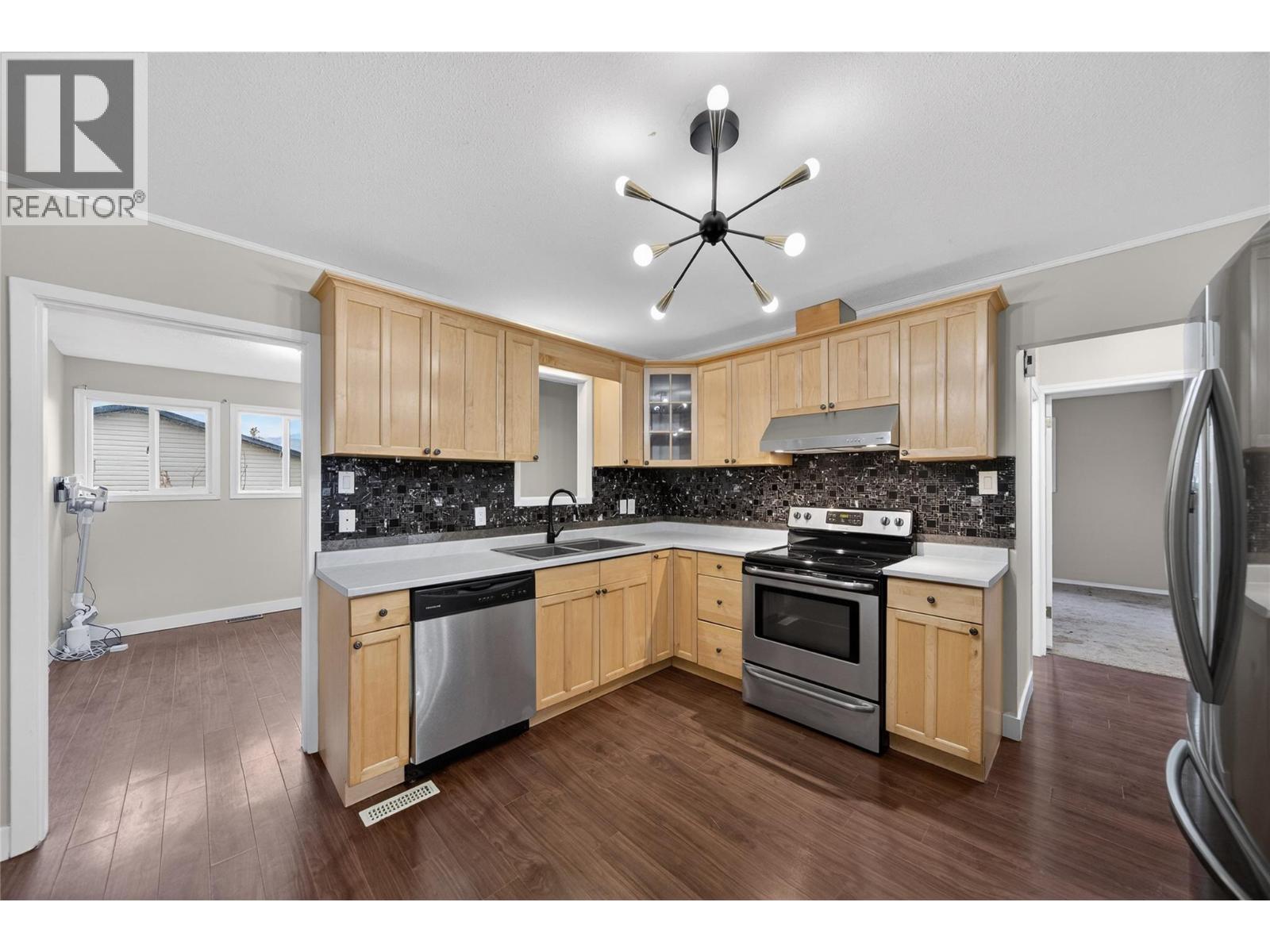 1153 Lethbridge Avenue, Kamloops, British Columbia  V2B 1Y3 - Photo 10 - 10376527