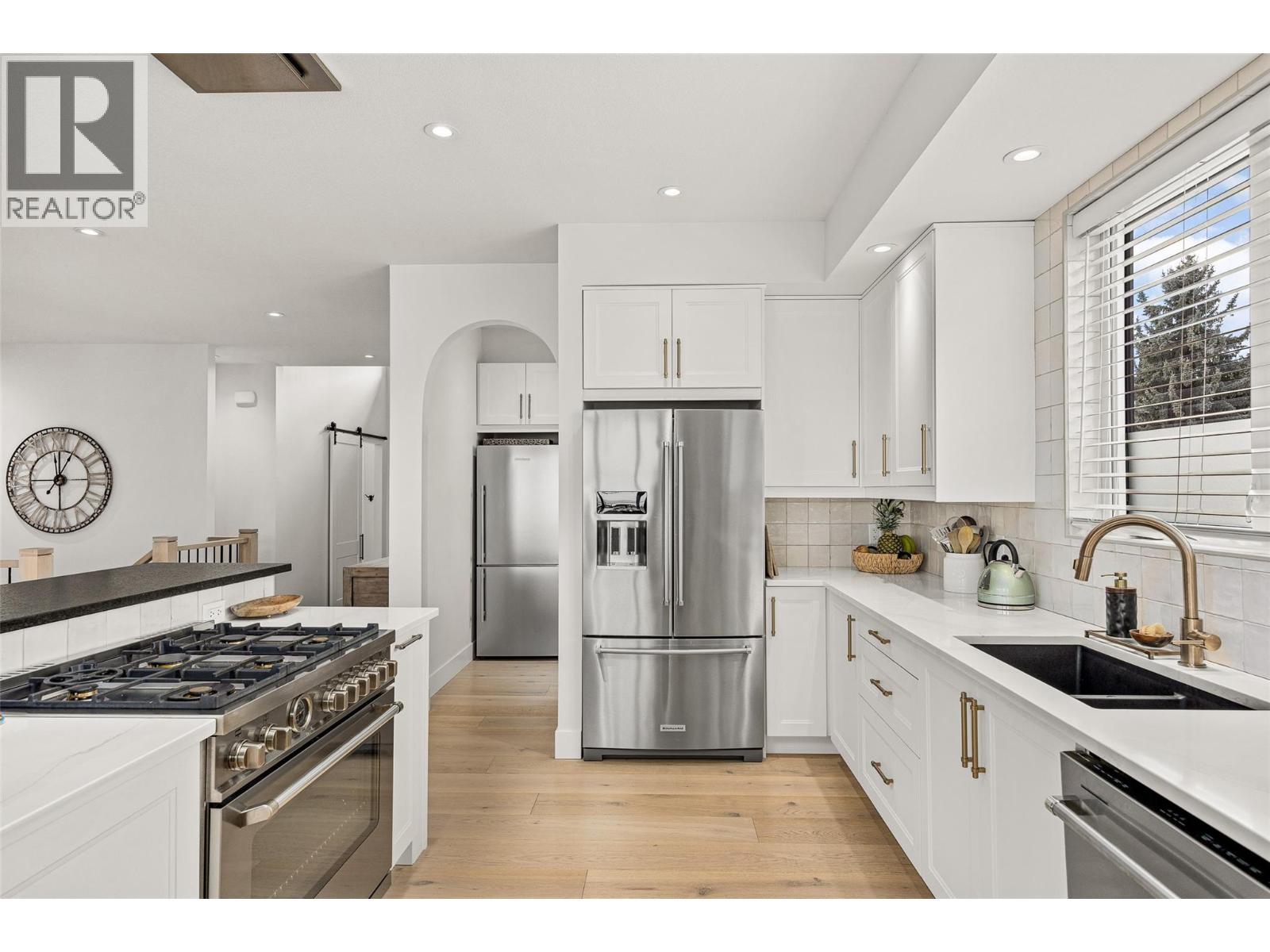 415 Curlew Drive, Kelowna, British Columbia  V1W 4L1 - Photo 5 - 10376310